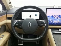 问界M5 2022款 纯电四驱性能版