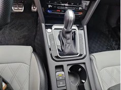 迈腾 2023款 200万辆纪念版 330TSI DSG领先型