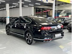 迈腾 2023款 200万辆纪念版 330TSI DSG豪华型