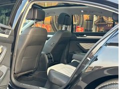 迈腾 2023款 200万辆纪念版 330TSI DSG豪华型