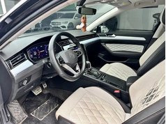 迈腾 2023款 200万辆纪念版 330TSI DSG豪华型