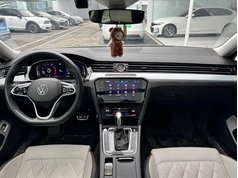 迈腾 2023款 200万辆纪念版 330TSI DSG豪华型