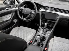 迈腾 2023款 200万辆纪念版 330TSI DSG豪华型