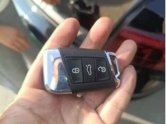 迈腾 2023款 200万辆纪念版 380TSI DSG旗舰型