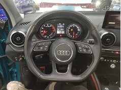 奥迪Q2L 2022款 35 TFSI 时尚动感型