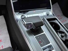 奥迪A6L 2023款 45 TFSI 臻选动感型