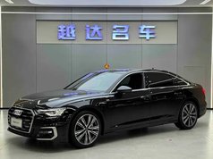 奥迪A6L 2024款 45 TFSI quattro 臻选动感型