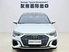 奥迪A3 2023款 A3L Limousine 35 TFSI 时尚运动型