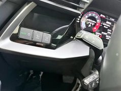 奥迪A3 2023款 A3L Limousine 35 TFSI 时尚运动型