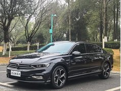 迈腾 2023款 200万辆纪念版 330TSI DSG豪华型