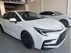 雷凌 2023款 智能电混双擎 1.8L 运动版