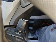 五菱宏光 2021款 改款1.5L S舒适型 电动助力LAR