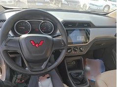 五菱宏光 2021款 改款1.5L S舒适型 电动助力LAR