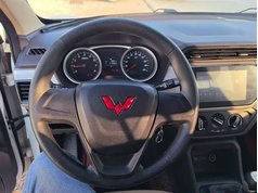 五菱宏光 2021款 改款 1.5L S舒适型 液压助力LAR