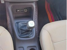 五菱宏光 2021款 改款 1.5L S舒适型 液压助力LAR