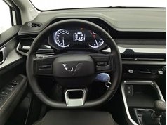 五菱佳辰 2022款 1.5L 手动乐享精英型