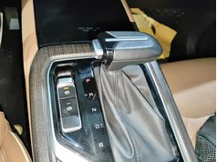 五菱佳辰 2022款 1.5T CVT尊享旗舰型