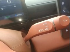 五菱星光 2025款 610km 智能旗舰型