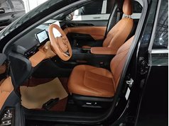 五菱星光 2025款 610km 智能旗舰型