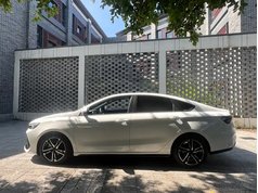 缤瑞 2022款 缤瑞COOL 1.5T DCT电掣版