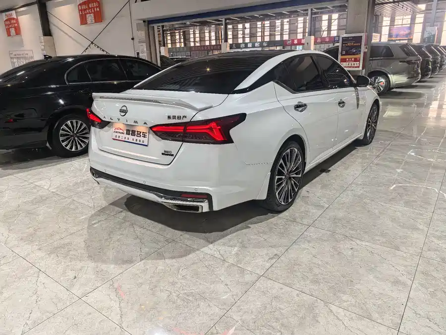 Nissan Altima, 2022 — фото 2