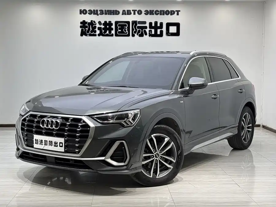 Audi Q3, 2022