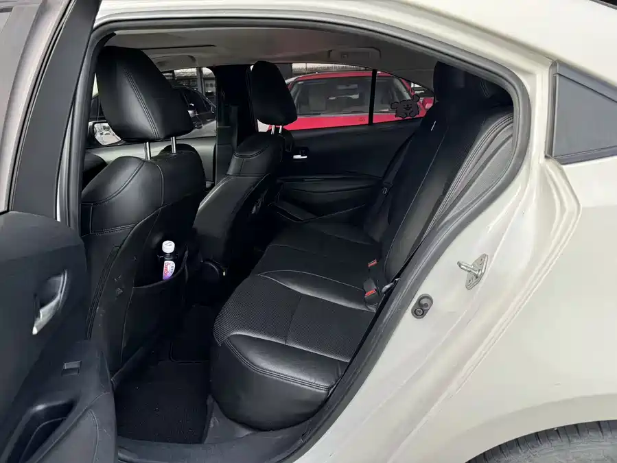 Toyota Corolla, 2022 — фото 2