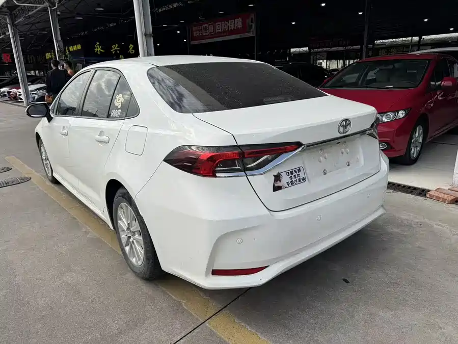 Toyota Corolla, 2022 — фото 5
