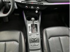 奥迪Q2L 2022款 35 TFSI 进取动感型