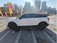 奥迪Q2L 2021款 35 TFSI 进取动感型