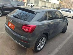 奥迪Q2L 2021款 35 TFSI 时尚致雅型