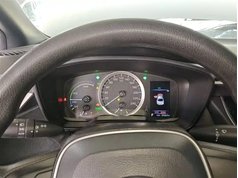 雷凌 2022款 双擎 1.8H E-CVT进取版