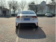 雷凌 2023款 智能电混双擎 1.8L 领先版