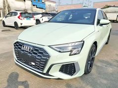 奥迪A3 2023款 改款 Sportback 35 TFSI 豪华运动型