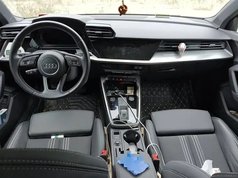 奥迪A3 2023款 改款 A3L Limousine 35 TFSI 时尚运动型