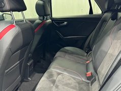 奥迪Q2L 2022款 35 TFSI 豪华动感型