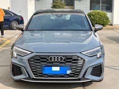 奥迪A3 2022款 Sportback 35 TFSI RS套件燃速型