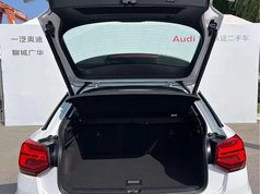 奥迪Q2L 2025款 35TFSI 时尚动感型