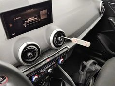 奥迪Q2L 2024款 35TFSI 豪华动感型