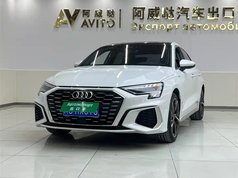 奥迪A3 2023款 A3L Limousine 35 TFSI 时尚运动型