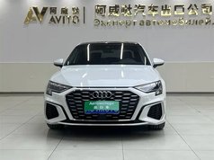 奥迪A3 2023款 A3L Limousine 35 TFSI 时尚运动型