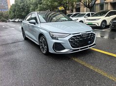 奥迪A3 2025款 A3L Limousine 35TFSI 飞驰尊享型