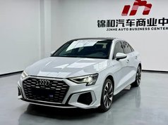 奥迪A3 2023款 A3L Limousine 35 TFSI 时尚运动型