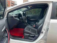 雷凌 2022款 双擎 1.8H E-CVT运动版