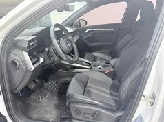 奥迪A3 2023款 A3L Limousine 35 TFSI 时尚运动型