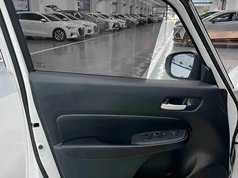 飞度 2022款 1.5L CVT潮享天窗版