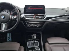 宝马1系 2021款 改款 120i M运动曜夜版