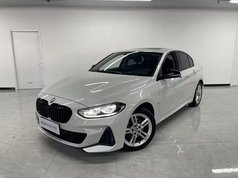 宝马1系 2021款 改款 120i M运动曜夜版