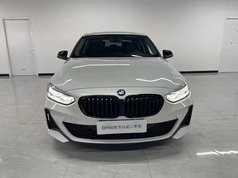 宝马1系 2021款 改款 120i M运动曜夜版