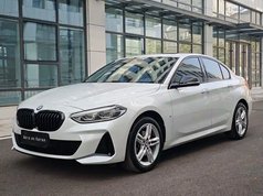 宝马1系 2022款 120i M运动曜夜版